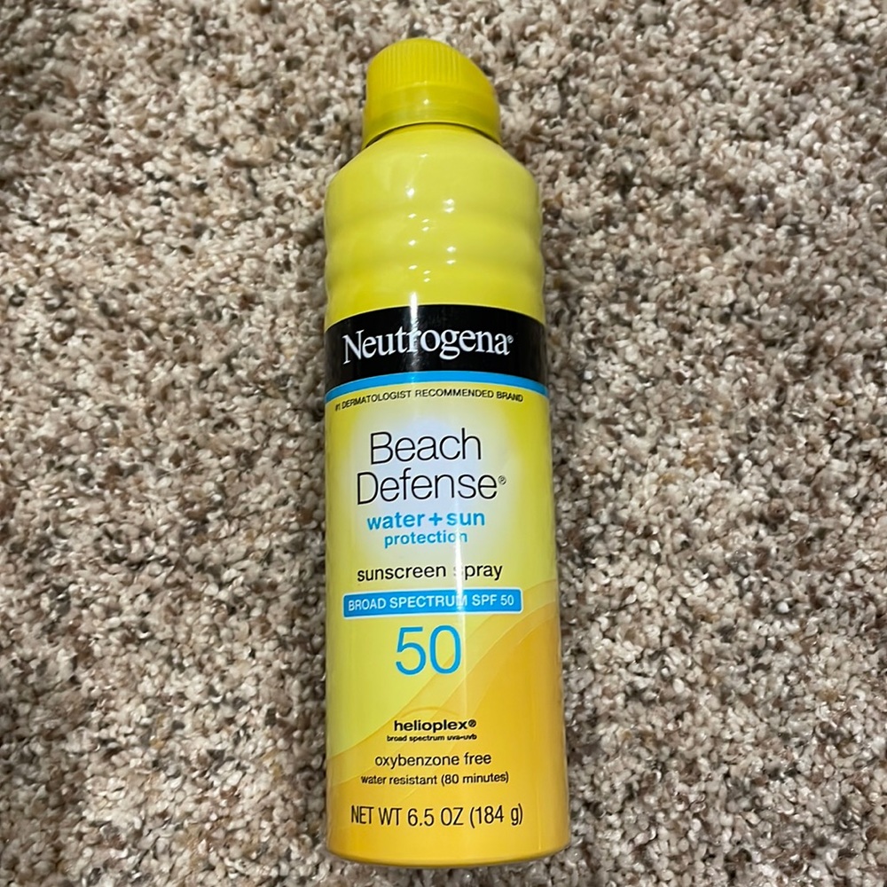 Neutrogena Beach Defense Water + Sun Protection SPF 50 6.5 oz Exp7/24